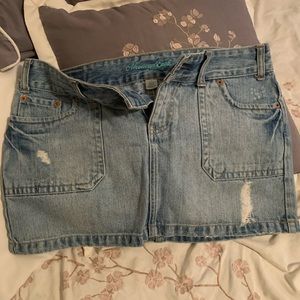 Faded American eagle distressed skirt
